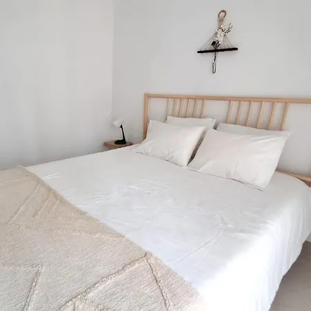 Surf Aroeira Suite, 8 Min Beach, 25 Min Lisbon Apartamento
