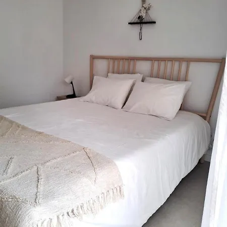 Surf Aroeira Suite, 8 Min Beach, 25 Min Lisbon * Aroeira (Setubal)